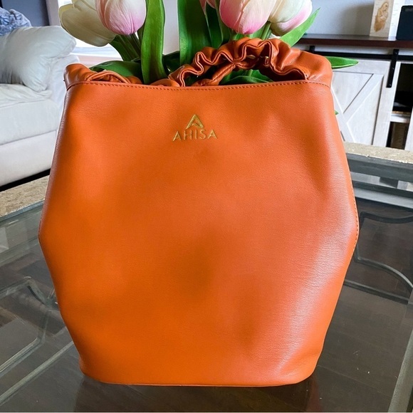 Ahisa Bag Bettye Bucket Vegan Medium French Cognac GUC - Picture 1 of 10